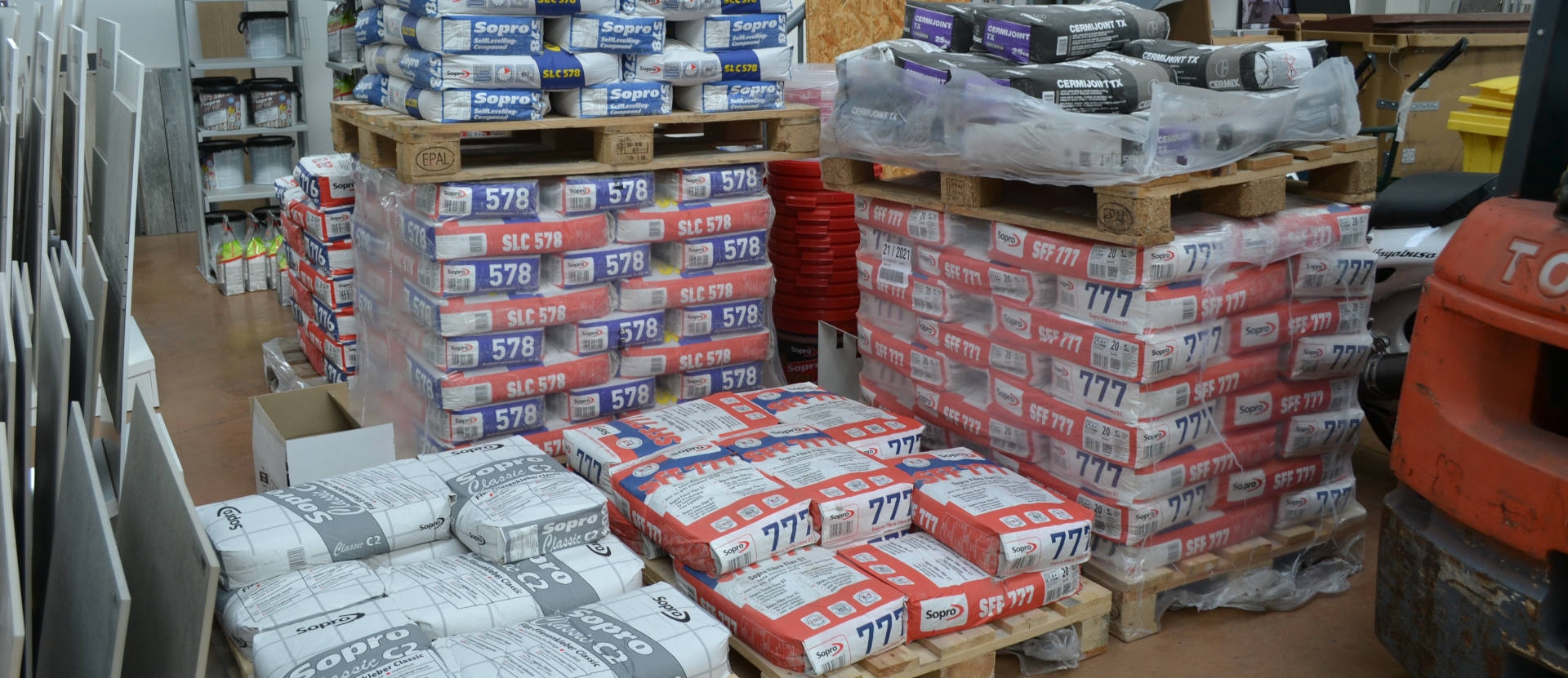 Large choix de colles et joint carrelages